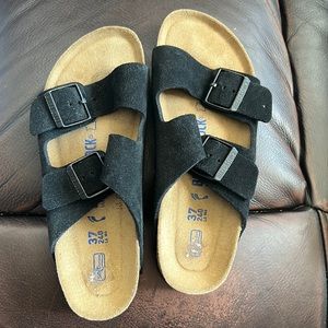 Birkenstock Arizona Soft Footbed Suede